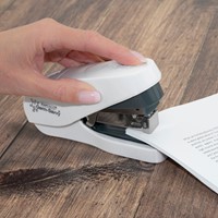 Nietmachine Rapesco Germ-Savvy Less Effort Eco antibacterieel wit-3