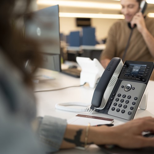 HP Poly Edge E320 IP-telefoon met PoE-ondersteuning-3