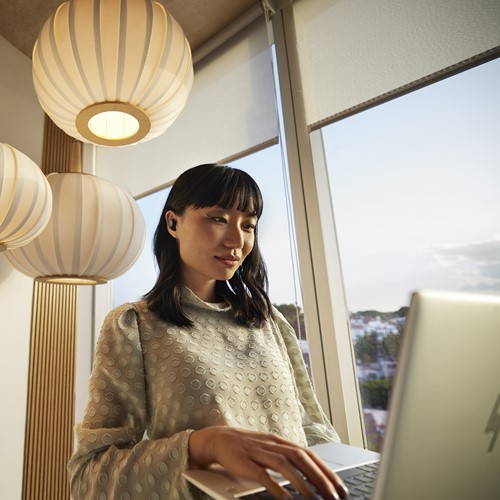 HP Poly Voyager Free 20 Black Earbuds +Basic Charge Case-3